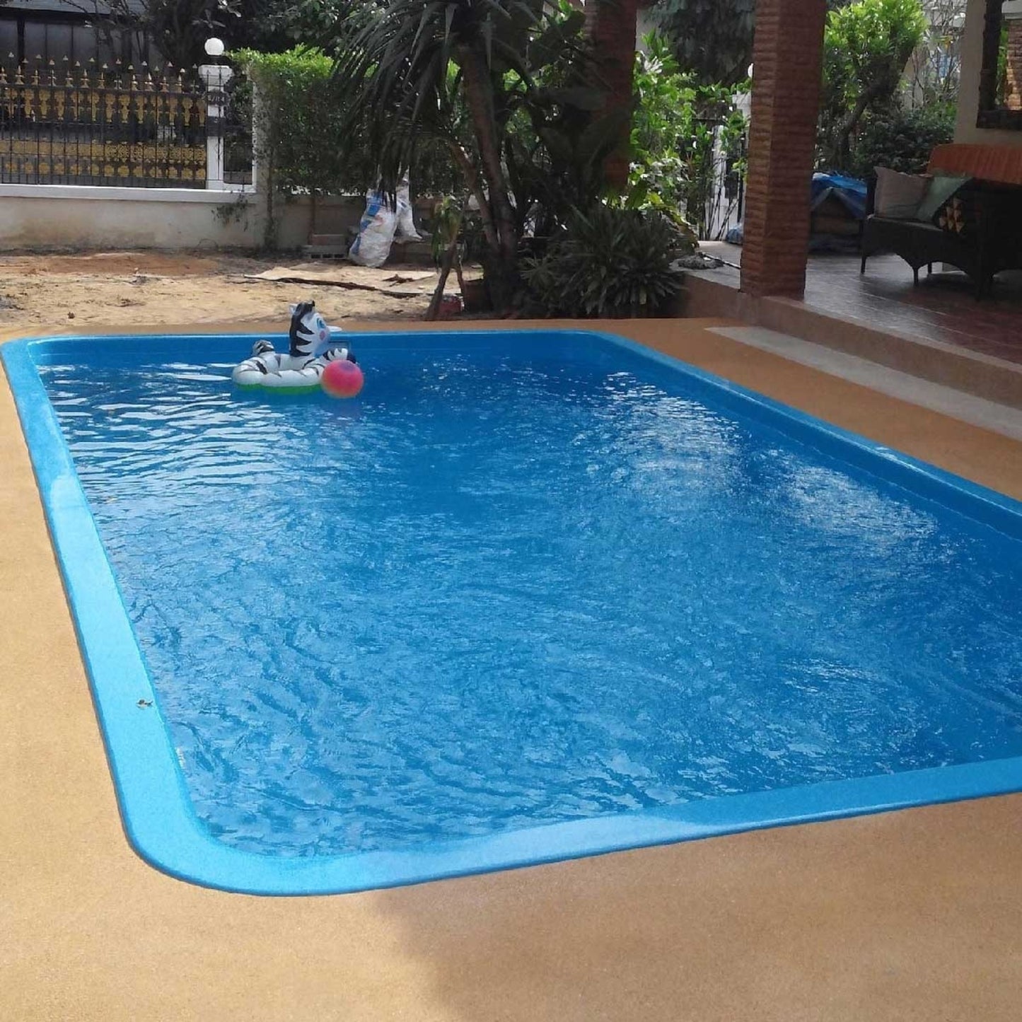 Paris Pool